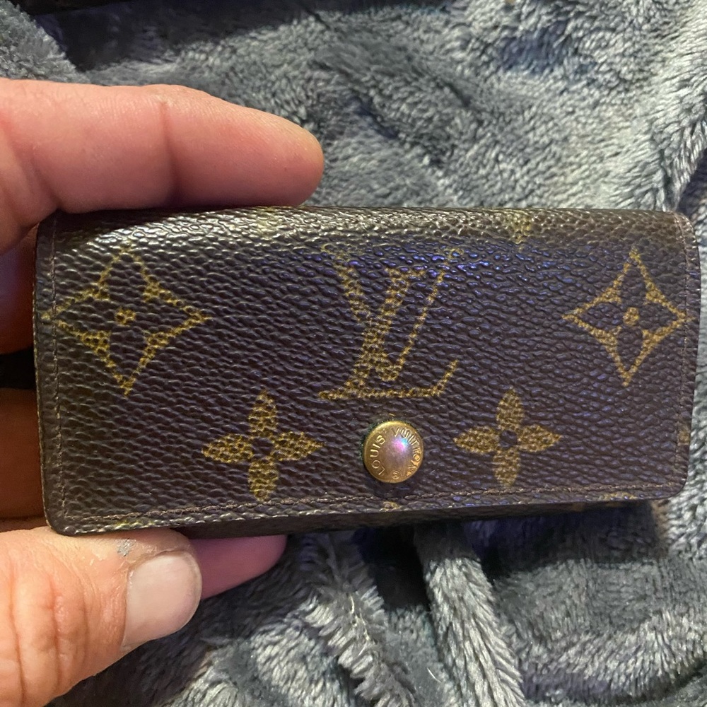 4 key holder Louis Vuitton